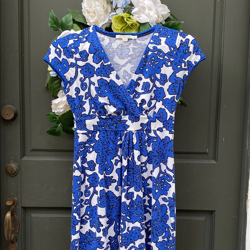 BODEN Soft, Comfy Blue & White print DRESS Size 4